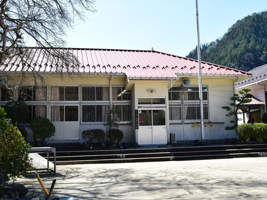 梁瀬小学校